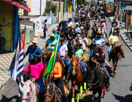 7 Setembro: Prefeitura de Nazaré Paulista realiza Cavalhada e Queima do alho em comemoração ao dia da Independência do Brasil